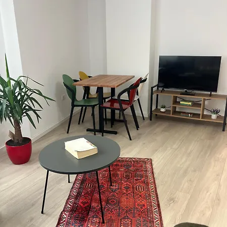 Al Apartament Tiran